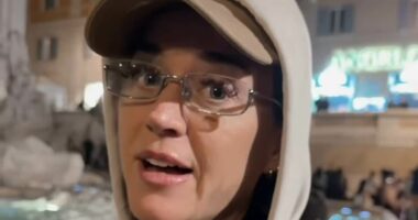 Katy Perry puts her credit card in Trevi Fountain for 'good luck'