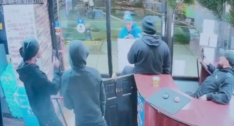 Man caught on video wielding 13-inch kitchen knife at NYC grocery store moments before police shoot him