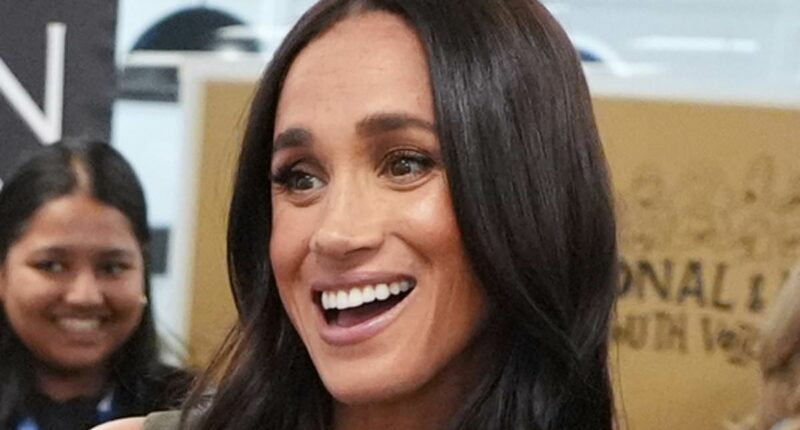 Meghan: I was bullied online for 10 years as Harry has awkward selfie