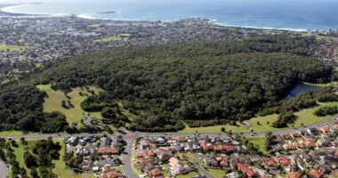 Men accused of flying drone over Wollongong to traffic drugs