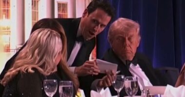 Mentalist Oz Pearlman reveals the trick he was performing at the White House Correspondents Dinner before shots rang out