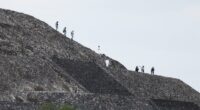 Mexico pyramid shooter who took hostages and killed 1 is identified