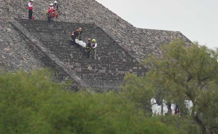Mexico's famous Teotihuacan pyramids are closed after gunman opens fire on tourists