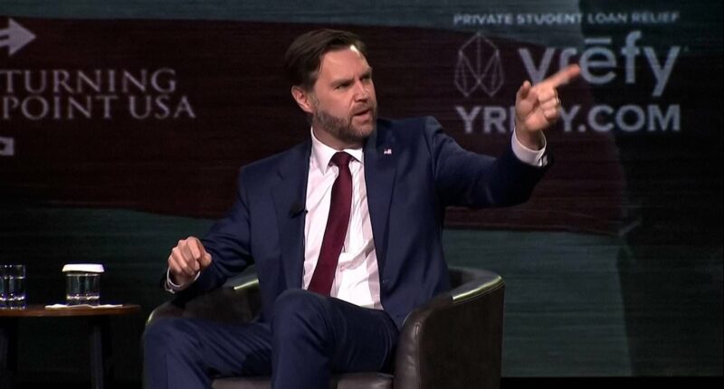 Moment JD Vance is heckled as he condemns the Pope over Iran