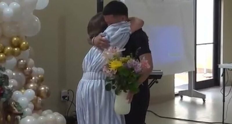 Mother and son enjoy very emotional reunion after 20 years apart