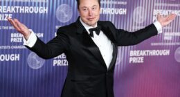 Musk's rocket firm set for $2TN stock market launch