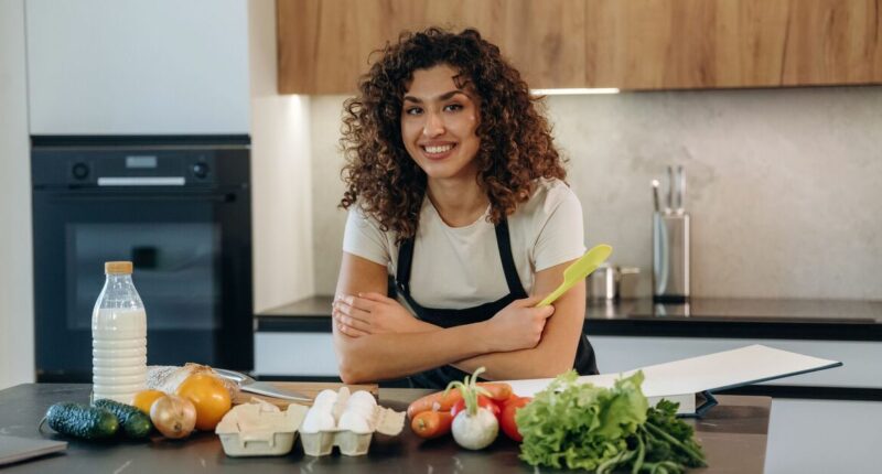 NHS-approved diet for people trying to lower cholesterol naturally