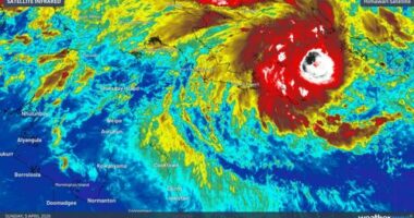 New 'severe' tropical cyclone looming for northern Australia