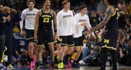 Celebrity Net Worth logo