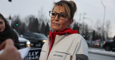 Sarah Palin unleashes on 'poisonous' Chrissy Teigen