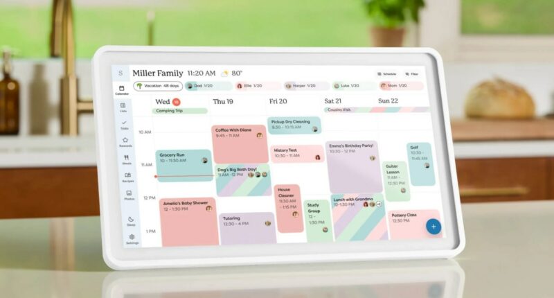Skylight’s 15-inch smart calendar is down to its lowest price to date