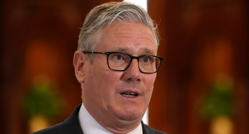 Starmer blasted for 'humiliating' Chagos U-turn as handover scrapped