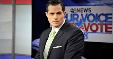 TV anchor exposed Clinton bombshell. Now family reveal alarming claims