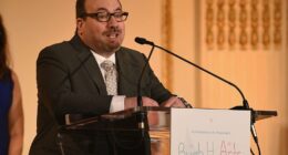 Celebrity Net Worth logo