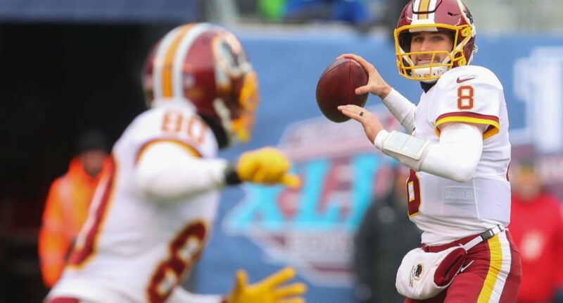 Celebrity Net Worth logo