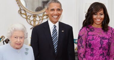 The Queen's question about Trump to the Obamas, according to new book