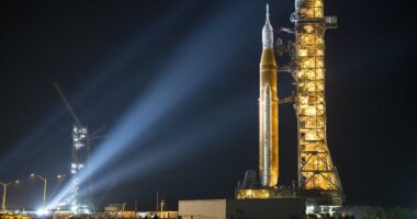 The first manned moon shot... for 54 years: The Artemis 2