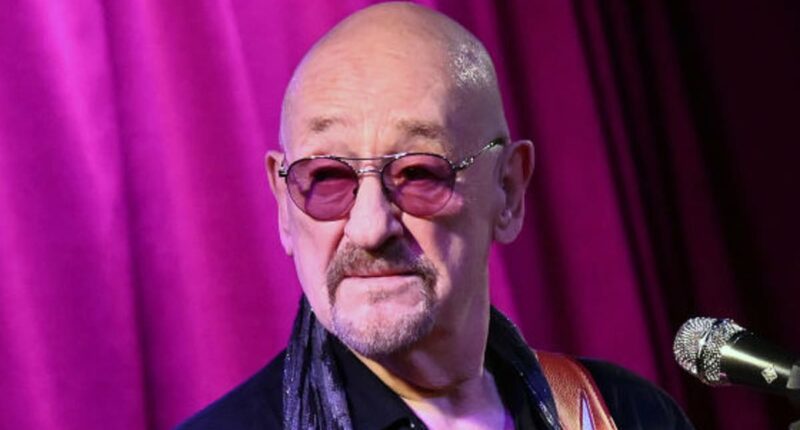 Traffic singer and British rock legend Dave Mason dead at 79