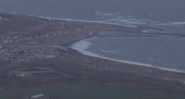 Tsunami alert for Japan after 7.5-magnitude earthquake