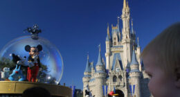 Video: Disney Parks Quietly Brings Back 'Ladies and Gentlemen' Greeting