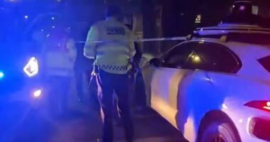 Waymo 'driverless' Waymo car drives straight into crime scene tape