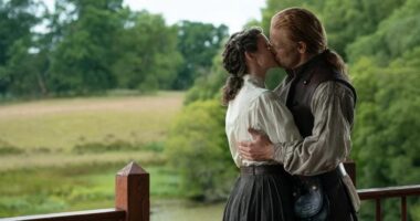‘Outlander’ Season 8 Has A Claire And Jamie Problem