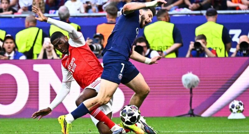 Arsenal fall one moment short of the defensive perfection that would have won them the Champions League