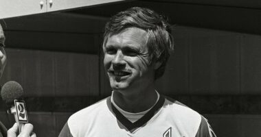 Baseball fans honor late Braves owner Ted Turner for revitalizing club... and the day he made HIMSELF manager