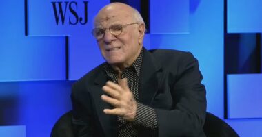 Billionaire Barry Diller says he's desperate to buy CNN and warns ailing news network will go 'extinct' without intervention from innovator like him