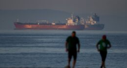 Brent, WTI rise on Iran war worries