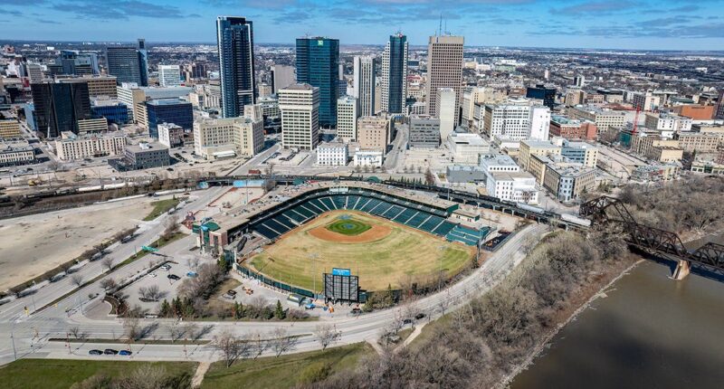 Canadian teen girl charged with arson after allegedly torching American baseball team's charter bus