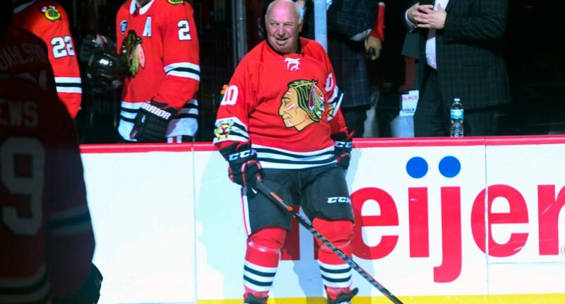 Dennis Hull, Blackhawks star who helped Canada win the '72 Summit Series, dies at 81
