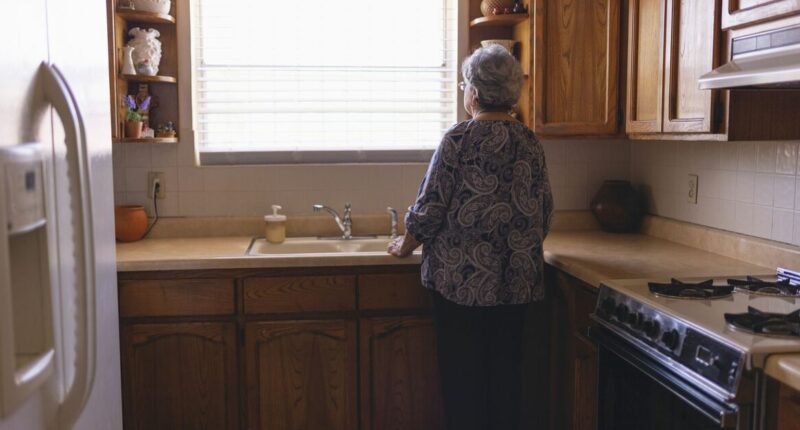 Doctors sound alarm on 1 kitchen item spreading 'preventable diseases'