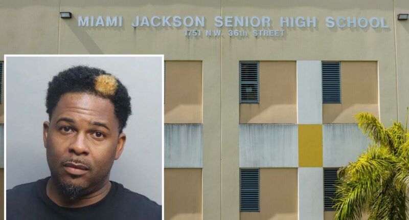 Florida teacher allegedly kissed freshman boy for 6 minutes straight in classroom