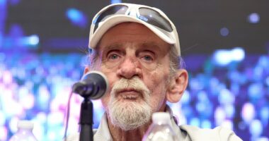 Former Santana singer Alex Ligertwood is dead at 79