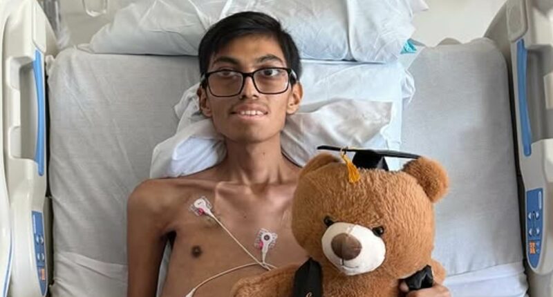 Frantic Mexican parents banned from seeing dying son, 18, by DHS... and they only got to spend a few hours with him before he succumbed to cancer