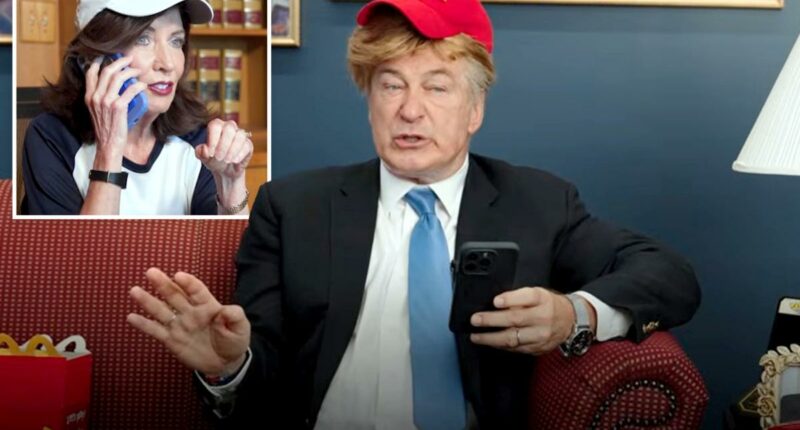 Gov. Hochul plays 'cringey' video of Alec Baldwin spoofing Trump at NY corespondent's event