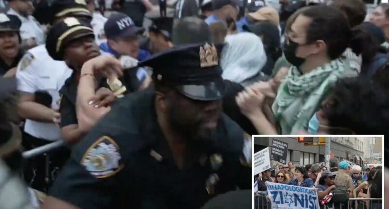 Hateful anti-Israel mob descends on historic NYC synagogue, clash with cops in chaotic protest