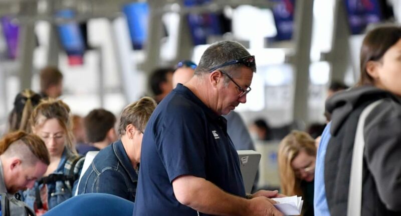 Hundreds left scrambling after Aussie travel company cancels holidays