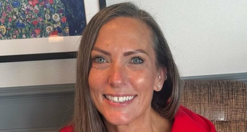 I was a weight loss coach who taught clients to slim down while I secretly binged on takeaways. Here's how I finally lost 6st - without jabs - and look 25 again in my 50s