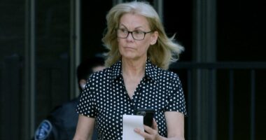 Iconic 80s soap villain who later landed roles on Baywatch and Seinfeld looks completely different at age 69