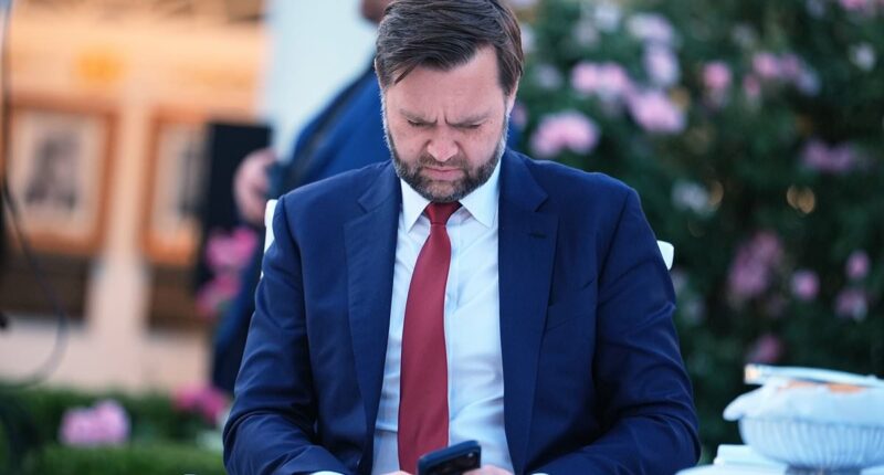 Isolated JD Vance plans nuclear 2028 option after Tulsi Gabbard's exit