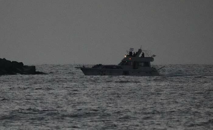 Israel begins deporting hundreds of flotilla activists