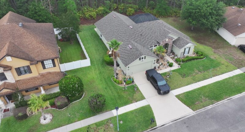 'It's unreal': Neighbors react to Jacksonville couple found dead inside home; investigation underway