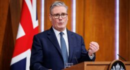 Labour MP puts Cabinet 'on notice,' threatens to trigger leadership challenge against Starmer by Monday