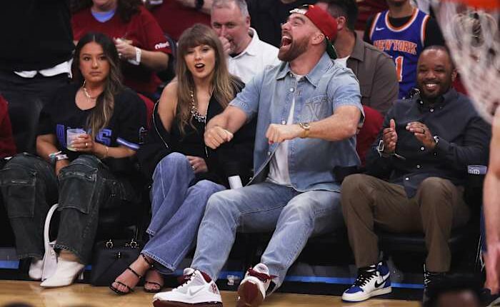 Life of A Basketball Fan: Taylor Swift attends Cavs-Knicks in Cleveland with fiance Travis Kelce