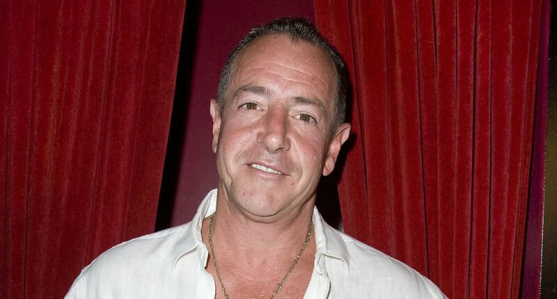 Lindsay Lohan's father suffers major health scare after heart surgery