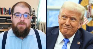 Man asks member of Congress to assassinate Trump: Feds