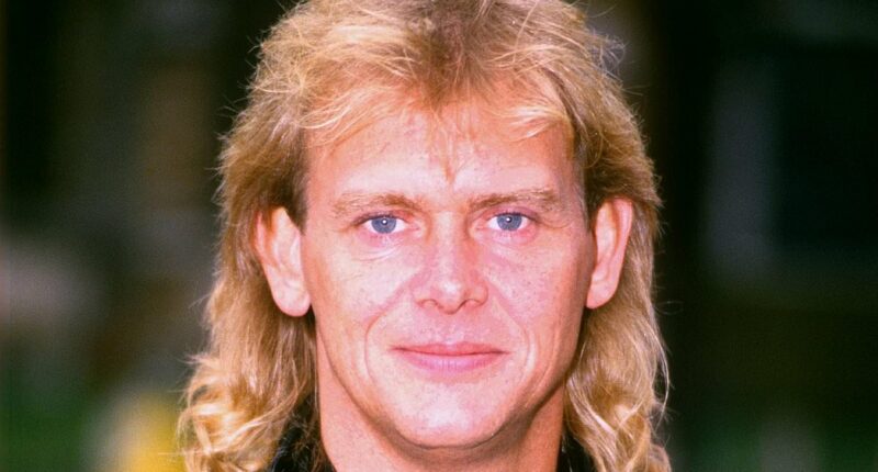 Man who used John Farnham as a murder alibi jailed