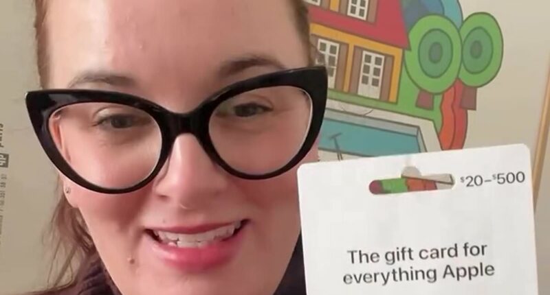Melbourne mum warns Australians after Apple giftcard horror